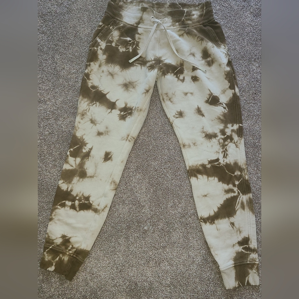 Lululemon Athletica Beige/cream Cotton Joggers
